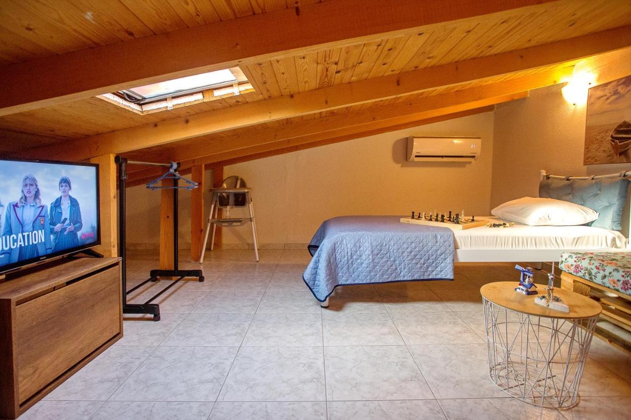 Holiday House Ioanna 2 - Loft Néa Péramos 외부 사진